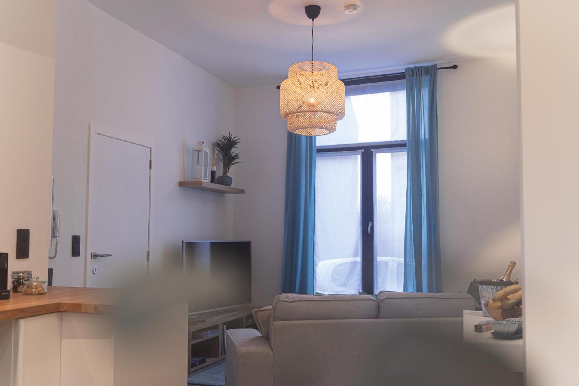 & Apartment *